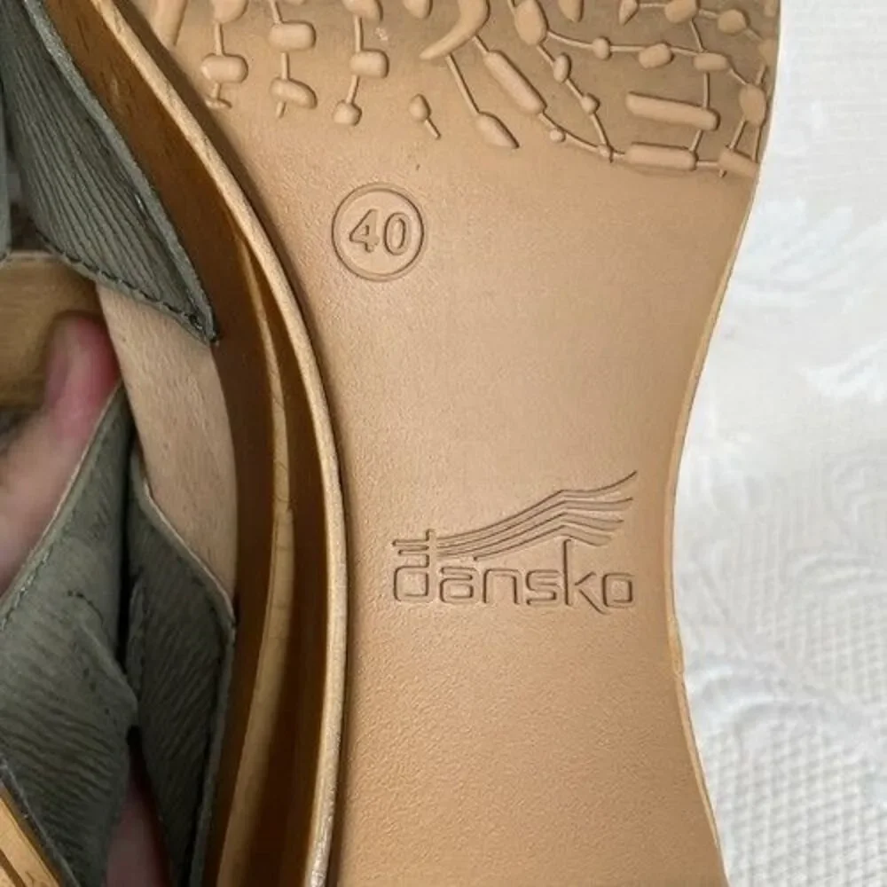 Dansko Tamia‎ Textured Nubuck Leather Wooden Wedge Sandals Women Size 40/US9.5